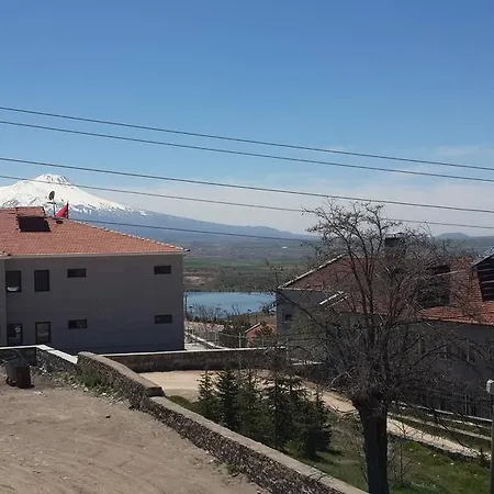Hekim Konagi Hotel 3*